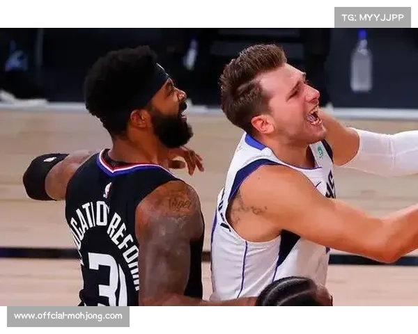 勇士热火第三节攻防僵持，替补阵容深度影响比分差距